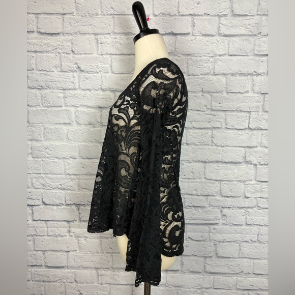 Show Me Your Mumu Flora Fan Top Iola Lace Black size S - Picture 7 of 9